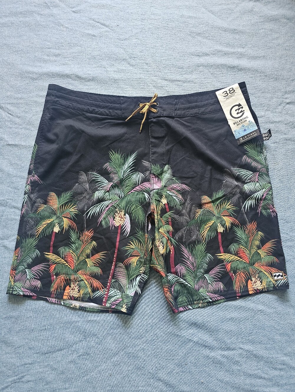 Billabong Sundays Lo Tides Palm Print Board Shorts Size 38 NWT Tropical Surf